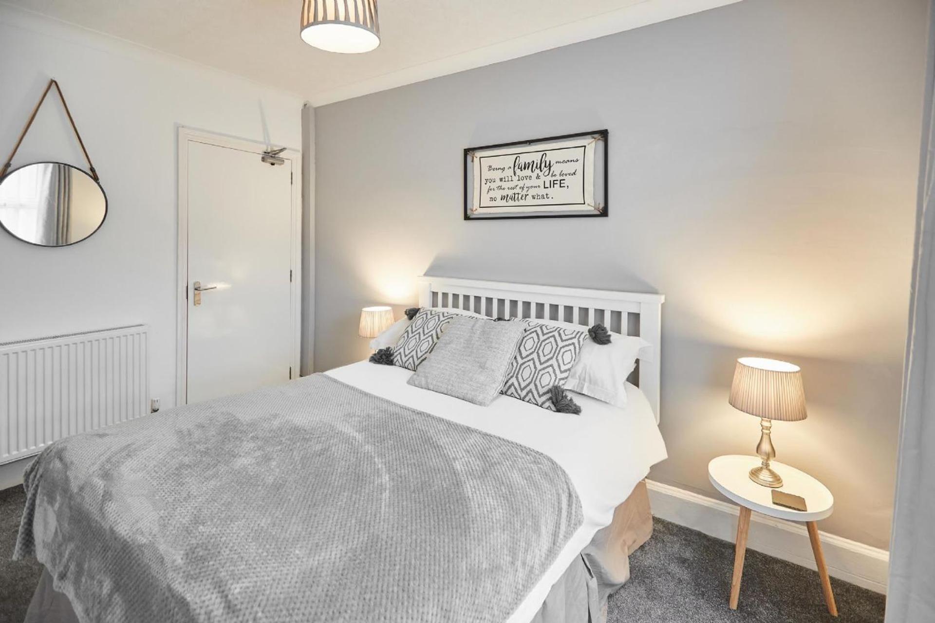 Apartment 4 Glencoe Holiday Apartments Уитби Экстерьер фото